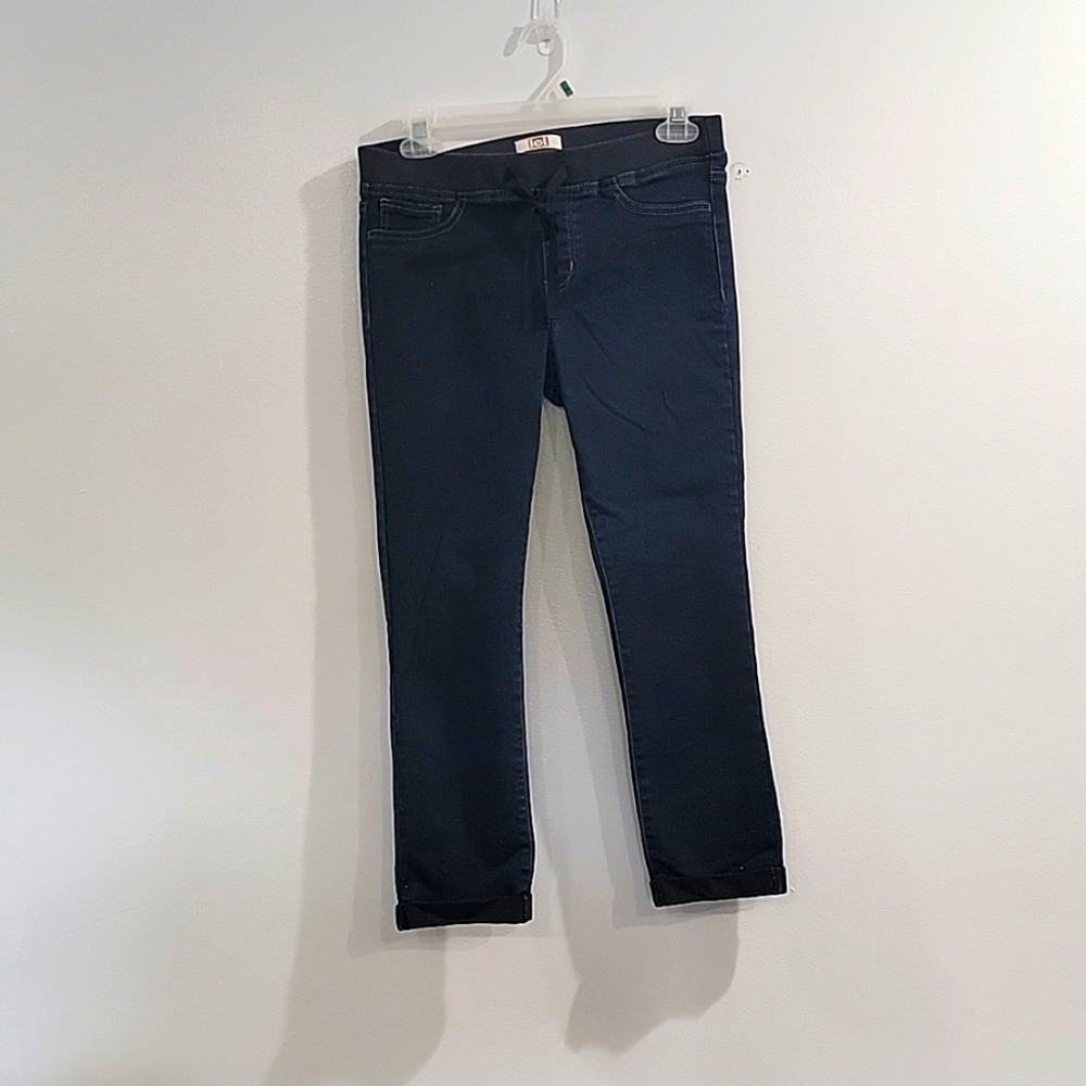 Dark LEI stretch denim capri